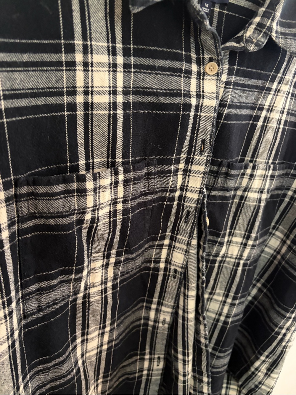 Madewell Black & Cream Plaid Button-Up Shirt - women - size m - Picture 5 of 6